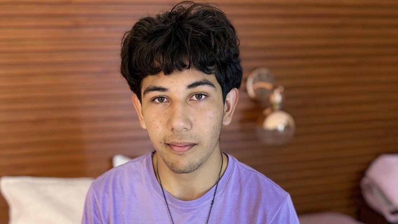 AlejoAnderson Free Naked Private