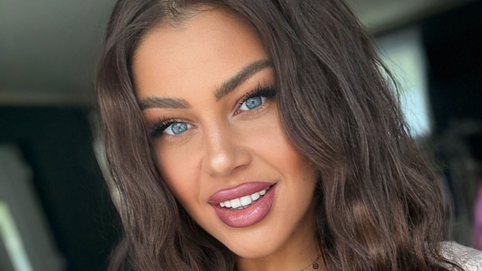 AmidaChris Free Naked Private