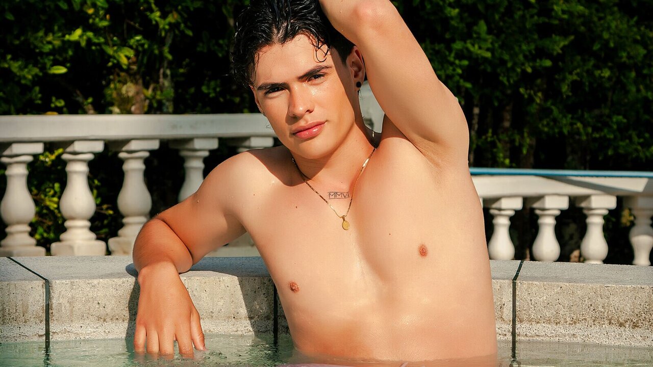 BenitoSaenz Free Naked Private