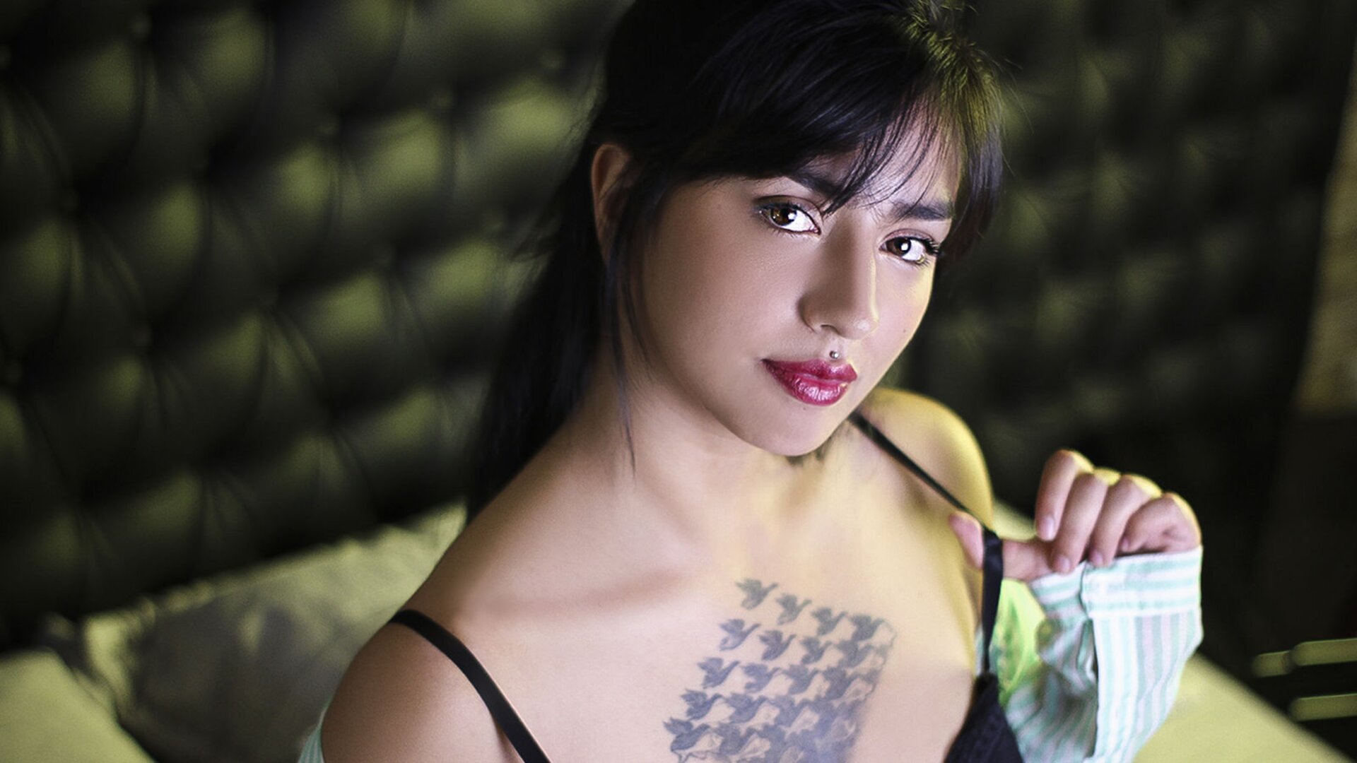 HollyAkers Free Naked Private