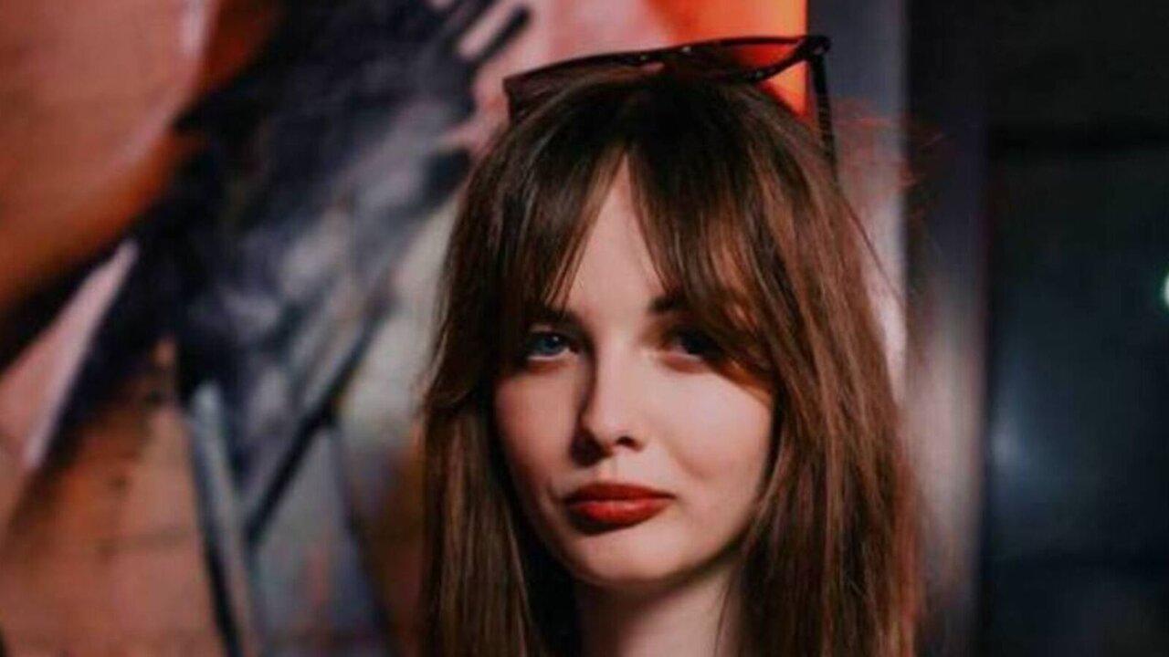 LisaDrake Free Naked Private