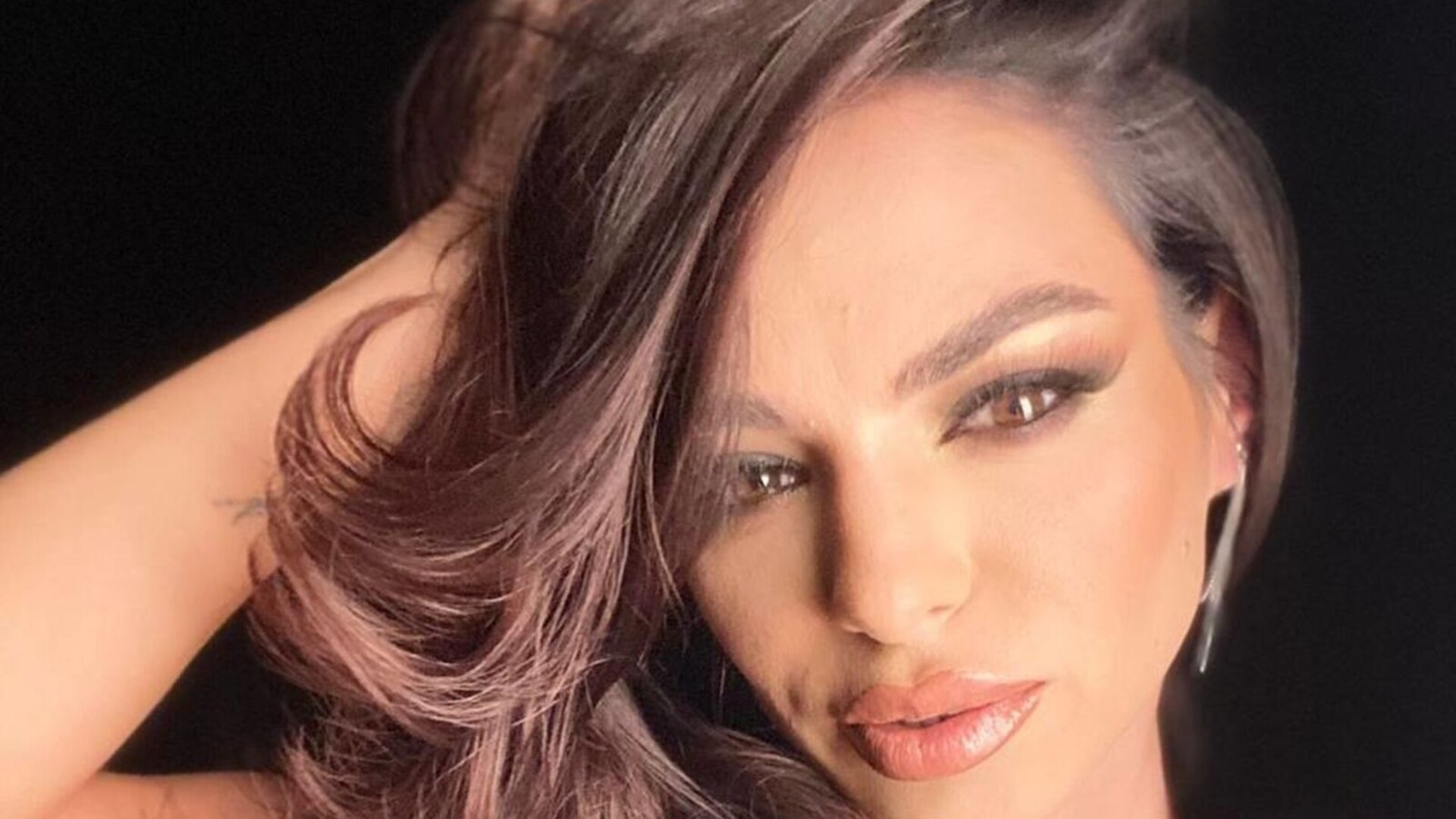 Lizzie Free Naked Private