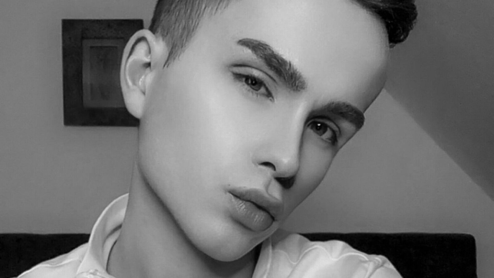 MircoThom Free Naked Private