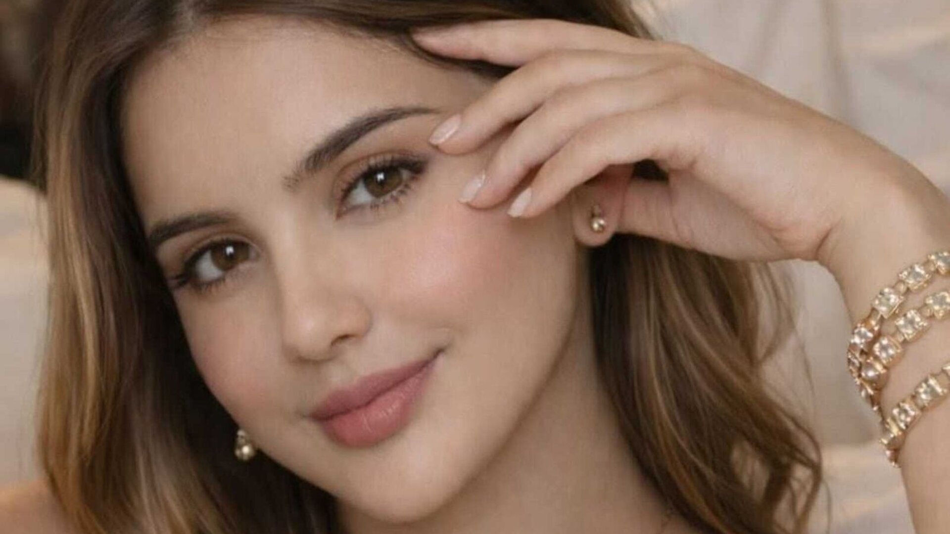 SarahCharms Free Naked Private