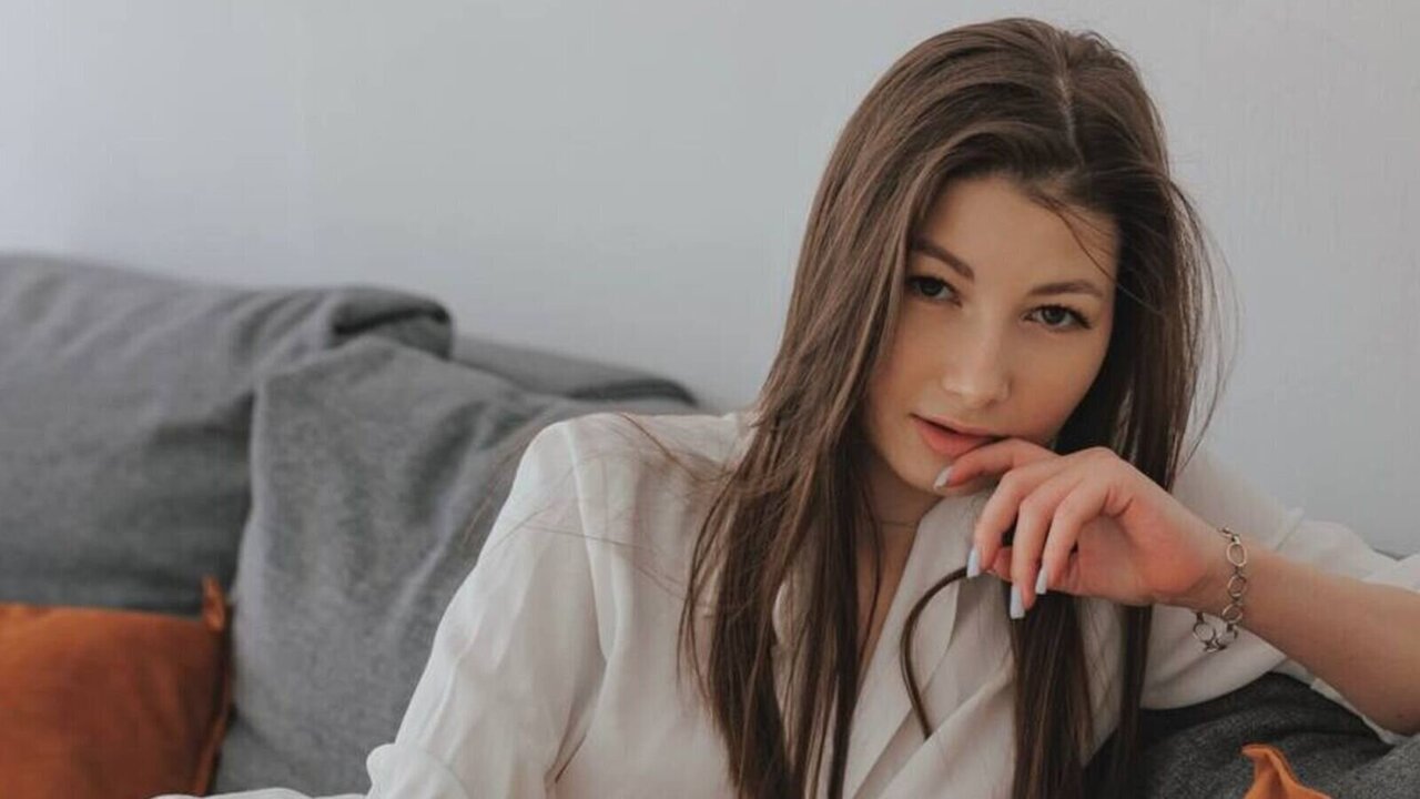 WillettaZaman Free Naked Private